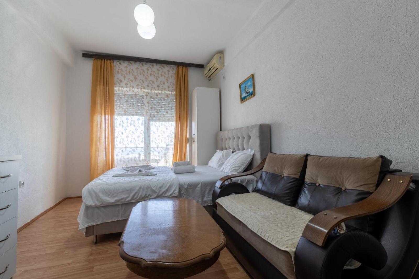 Apartments Monte Улцинь Екстер'єр фото